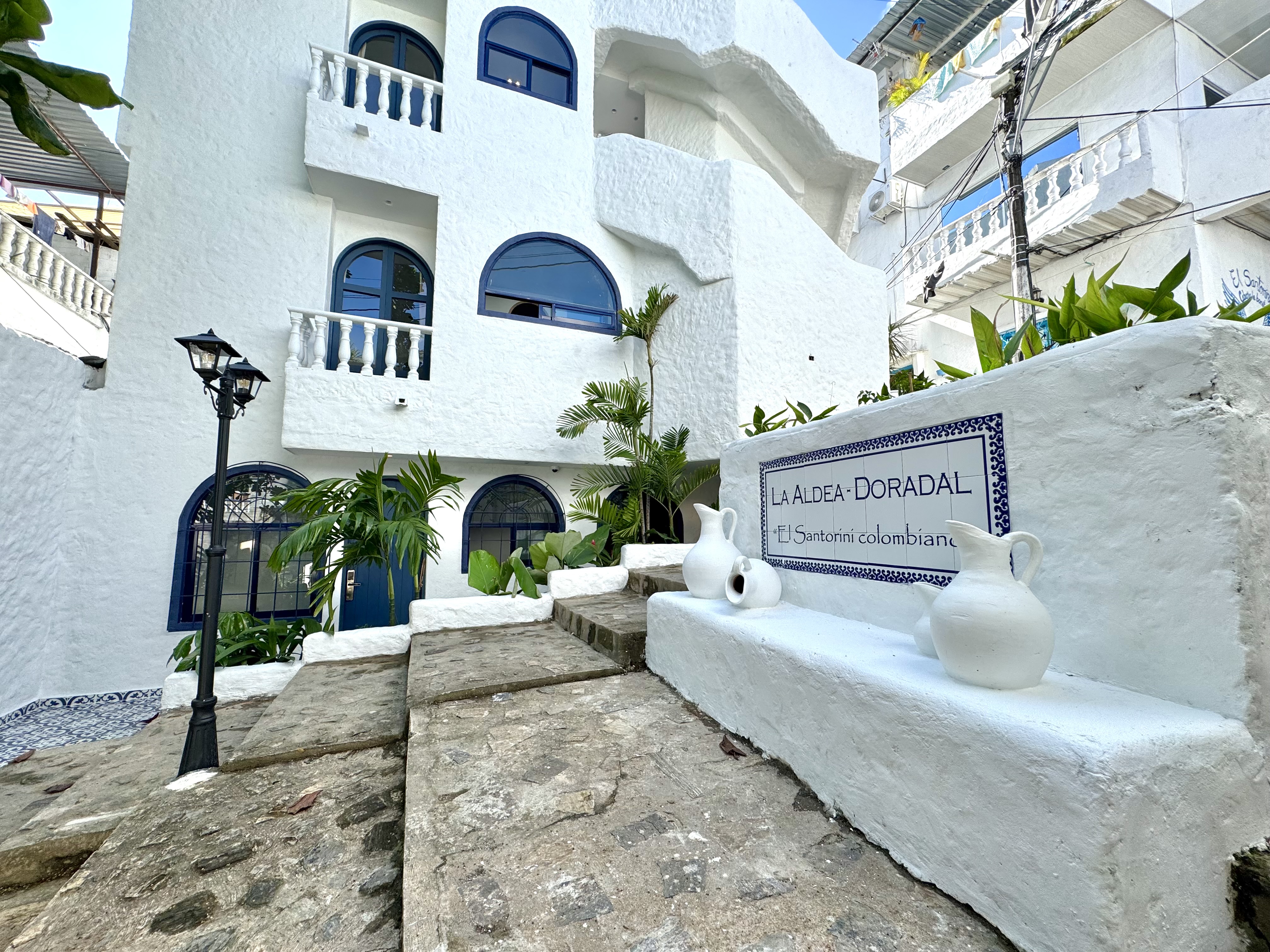 Fachada principal de Villa Kalah